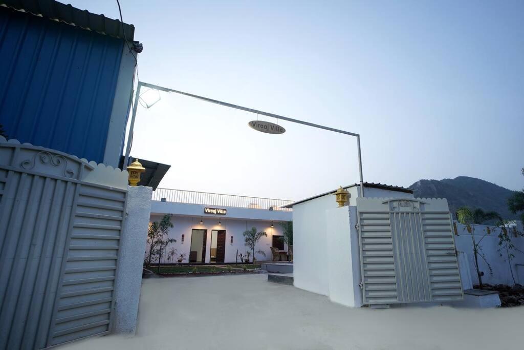 Viraaj Villa Udaipur Exterior photo